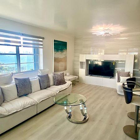 Panoramic Luxurious Waterfront One Bedroom Apartment With Miami Skyline View Free Parking 5Min Drive To Miami Beach Zewnętrze zdjęcie