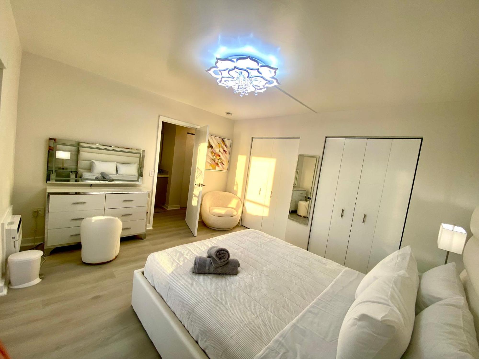 Panoramic Luxurious Waterfront One Bedroom Apartment With Miami Skyline View Free Parking 5Min Drive To Miami Beach Zewnętrze zdjęcie