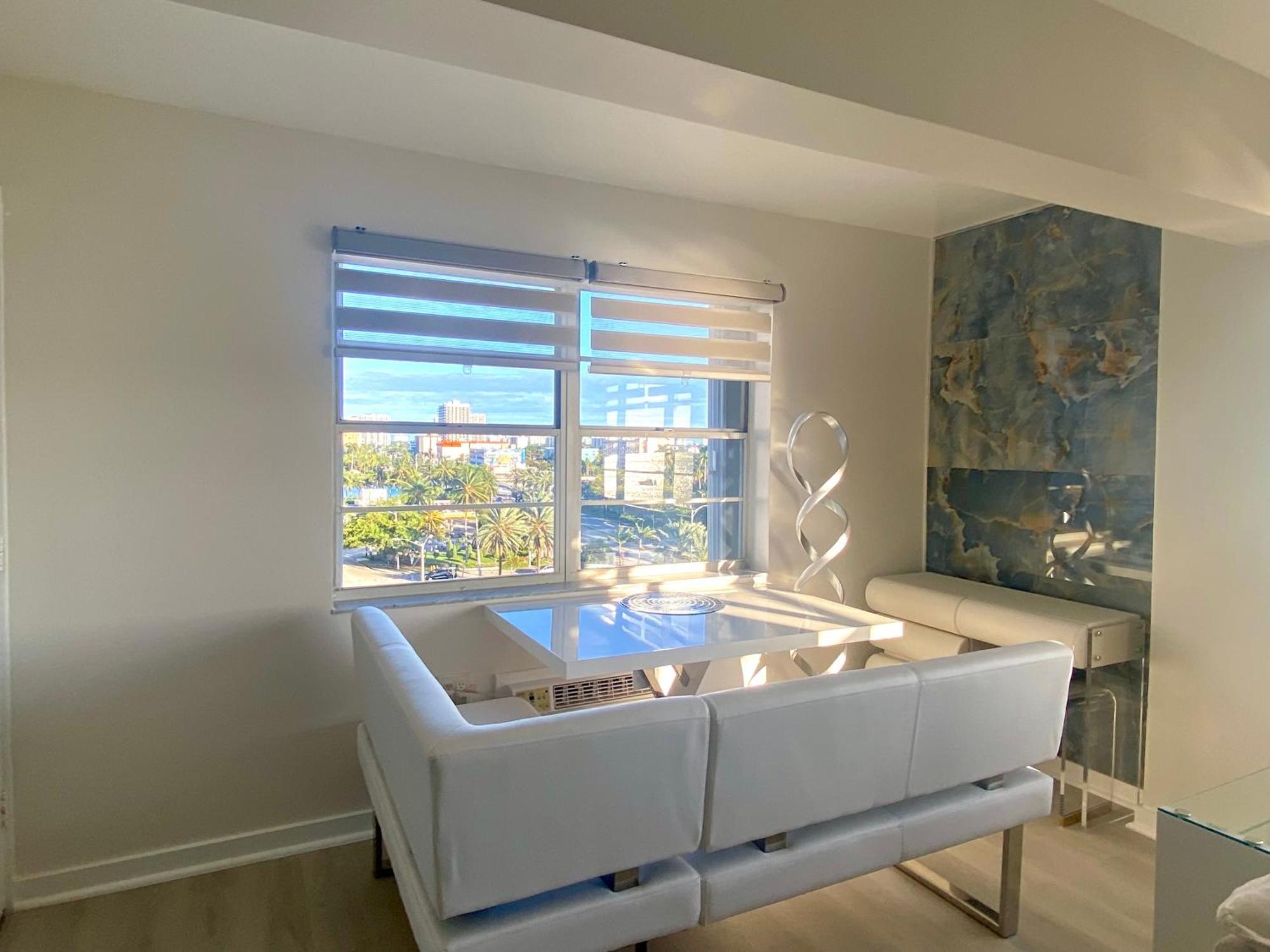 Panoramic Luxurious Waterfront One Bedroom Apartment With Miami Skyline View Free Parking 5Min Drive To Miami Beach Zewnętrze zdjęcie
