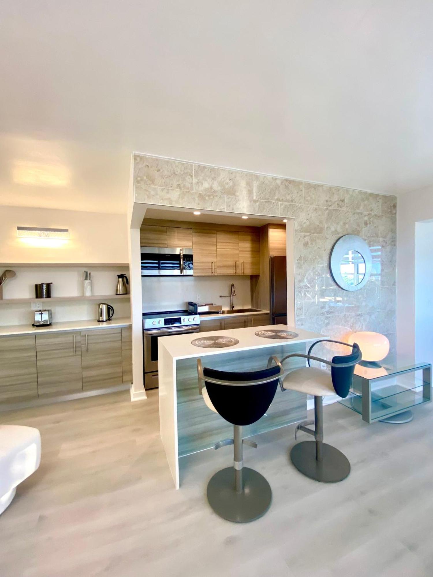 Panoramic Luxurious Waterfront One Bedroom Apartment With Miami Skyline View Free Parking 5Min Drive To Miami Beach Zewnętrze zdjęcie