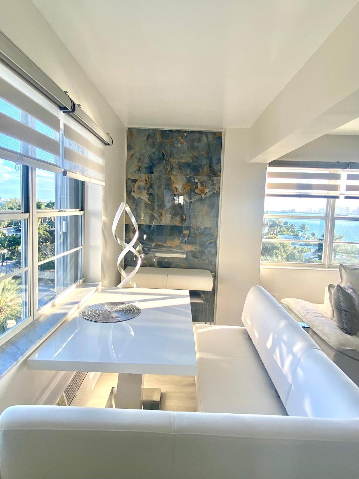 Panoramic Luxurious Waterfront One Bedroom Apartment With Miami Skyline View Free Parking 5Min Drive To Miami Beach Zewnętrze zdjęcie